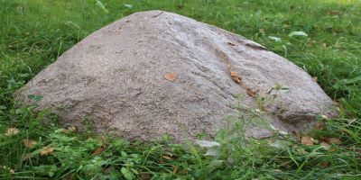 Val 15 kamni na luki